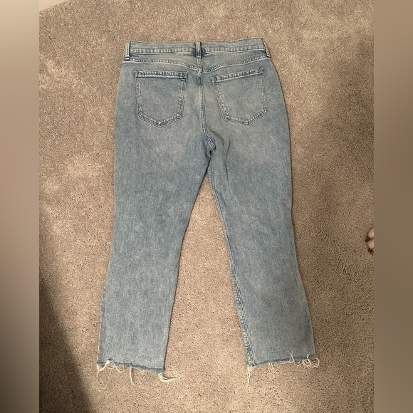 Old Navy Mid-Rise Boyfriend Straight Ripped Jeans - Picture 3 of 4